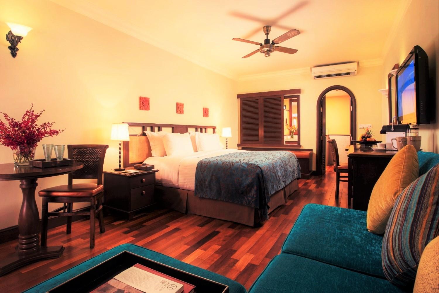 Casa Del Mar Resort