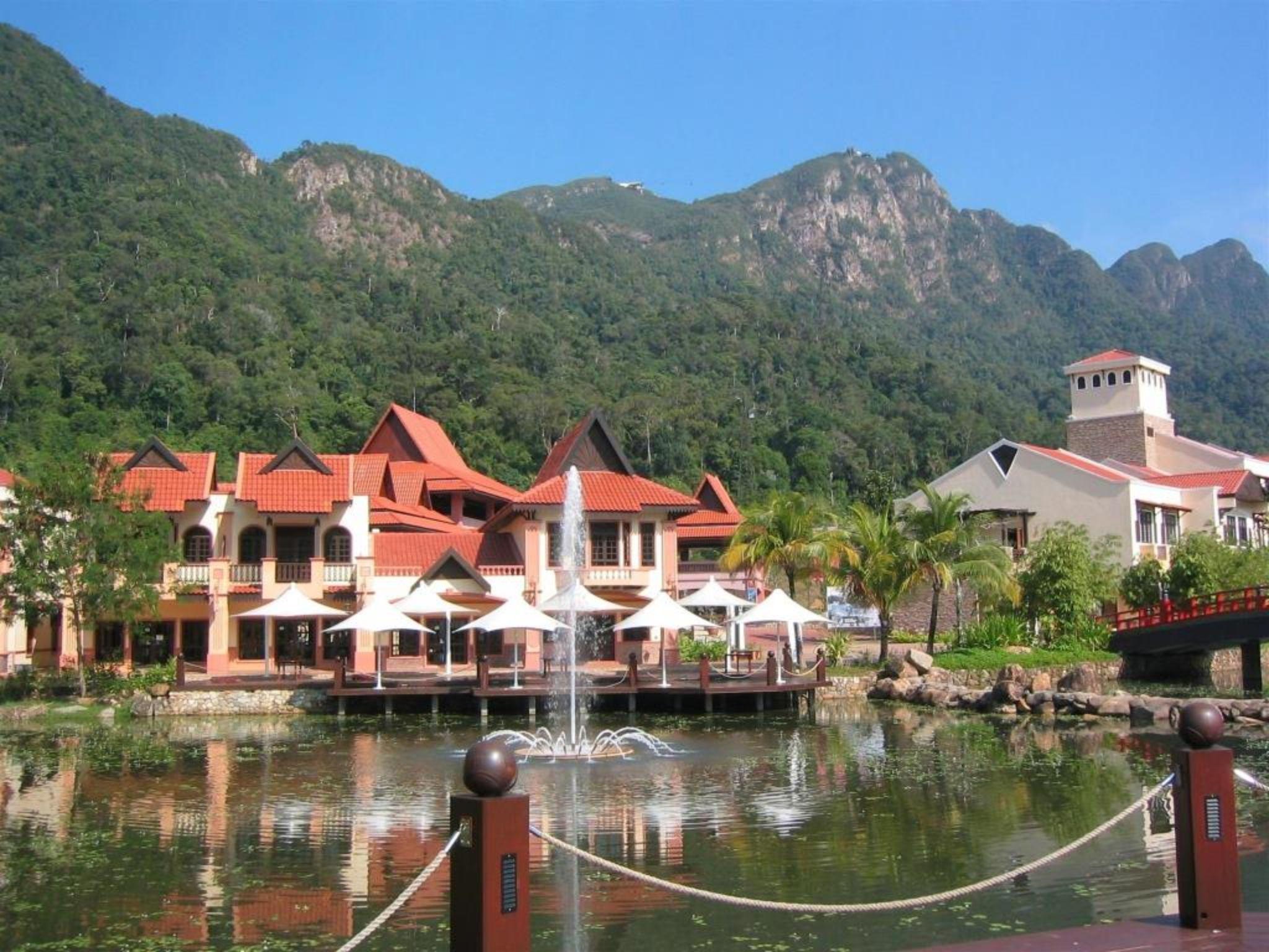 Casa Del Mar Resort 5*